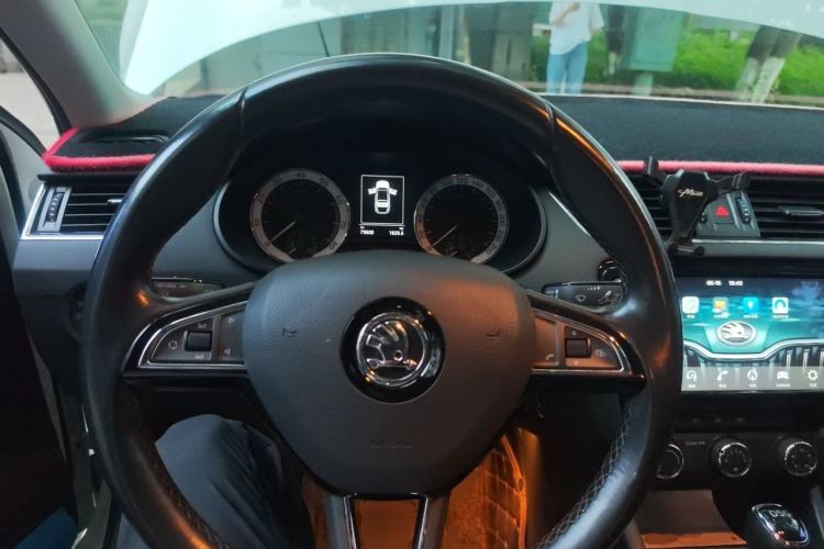 Used Skoda Octavia 2018 TSI230 DSG Luxury Edition Steering Wheel