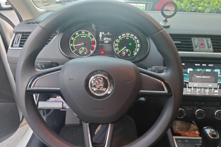 Used Skoda Octavia 2018 TSI230 DSG Comfort Edition Steering Wheel