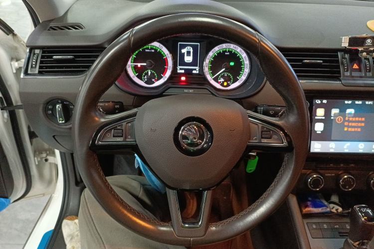 Used Skoda Octavia 2018 Station Wagon TSI280 DSG Luxury Edition Steering Wheel