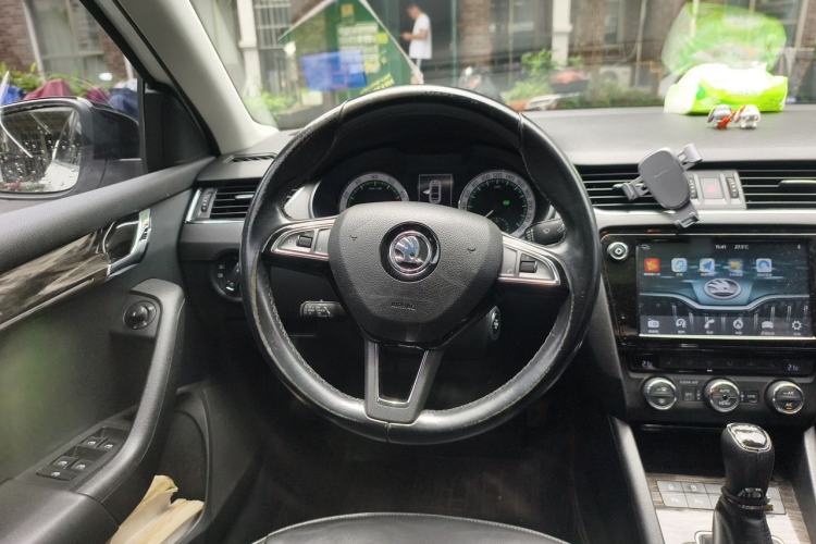 Used Skoda Octavia 2018 TSI280 DSG Flagship Edition Steering Wheel