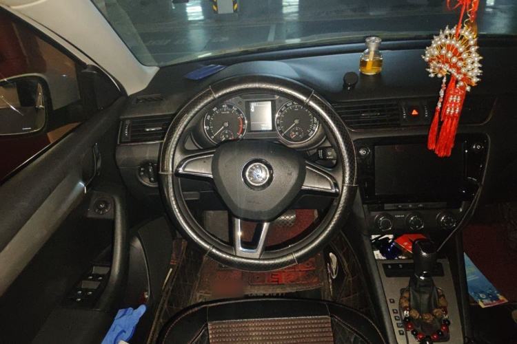 Used Skoda Octavia 2018 TSI230 DSG Comfort Edition Steering Wheel