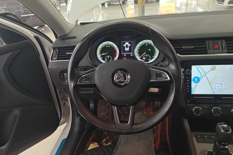 Used Skoda Octavia 2018 Station Wagon TSI280 DSG Luxury Edition Steering Wheel