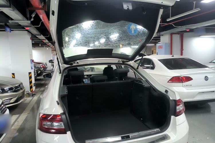 Used Skoda Octavia 2018 1.6L Manual Standard Edition Trunk