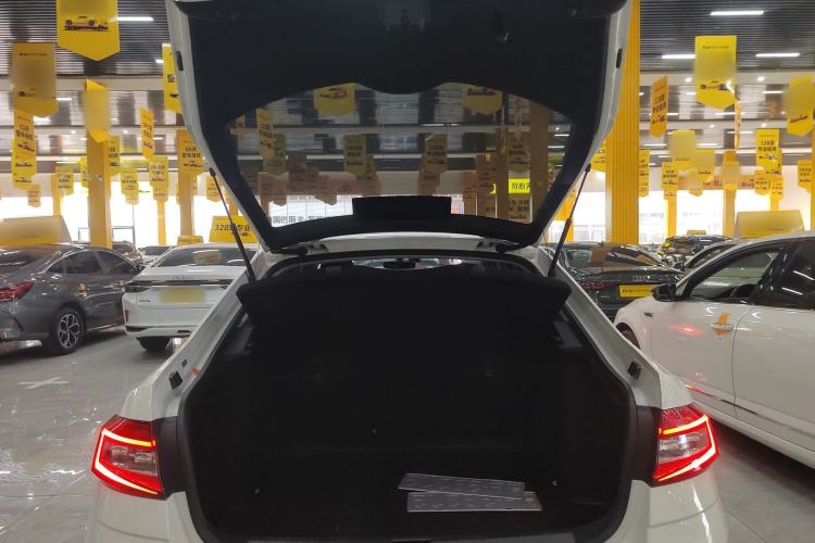 Used Skoda Octavia 2018 TSI230 DSG Comfort Edition Trunk