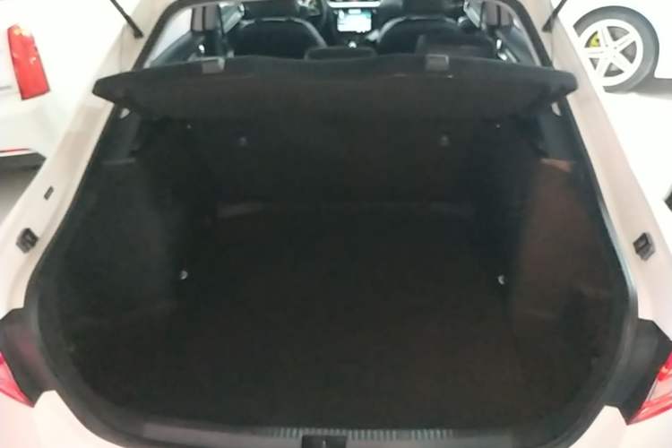 Used Skoda Octavia 2018 TSI230 DSG Luxury Edition Trunk