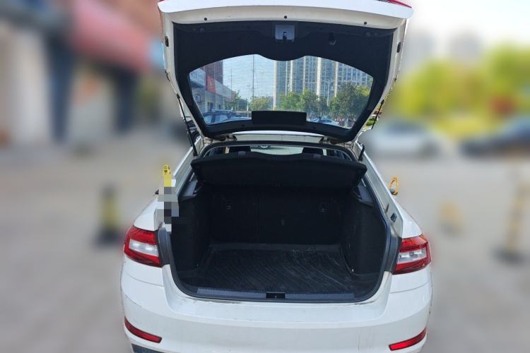 Used Skoda Octavia 2018 TSI230 DSG Luxury Edition Trunk