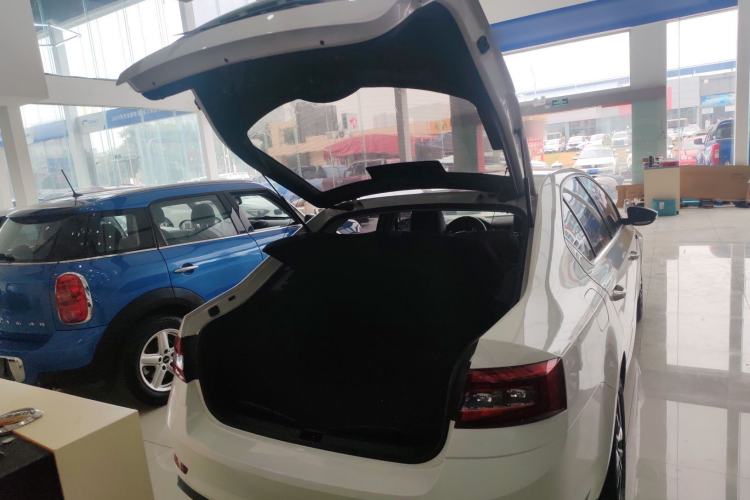 Used Skoda Octavia 2018 TSI230 DSG Comfort Edition Trunk