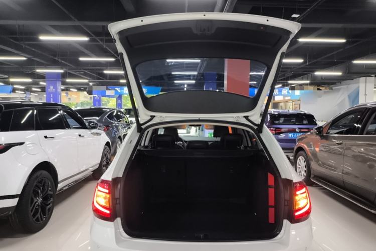Used Skoda Octavia 2018 Station Wagon TSI280 DSG Luxury Edition Trunk