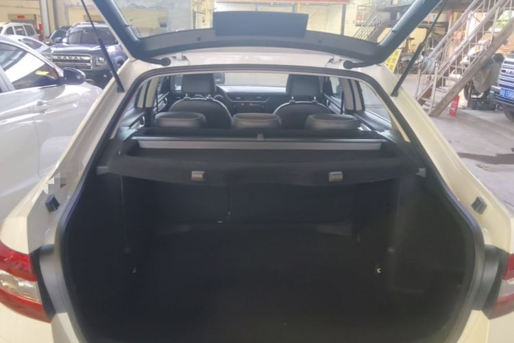 Used Skoda Octavia 2018 1.6L Automatic Luxury Edition Trunk