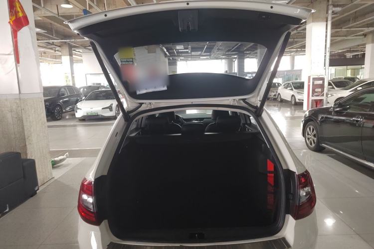 Used Skoda Octavia 2018 Station Wagon TSI280 DSG Luxury Edition Trunk