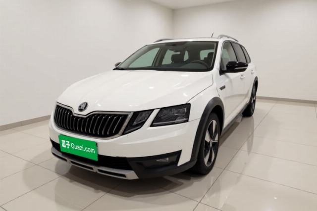 Skoda Octavia 2018 Station Wagon TSI280 DSG Flagship Edition с пробегом