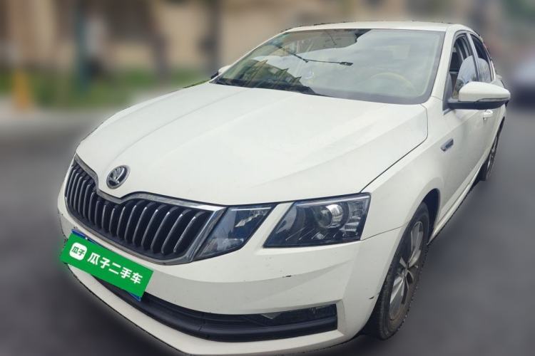 Used Skoda Octavia 2018 1.6L Automatic Comfort Edition Guazi used car, China used car export, Used car for sale, Used cars, Cheapest cars for sale