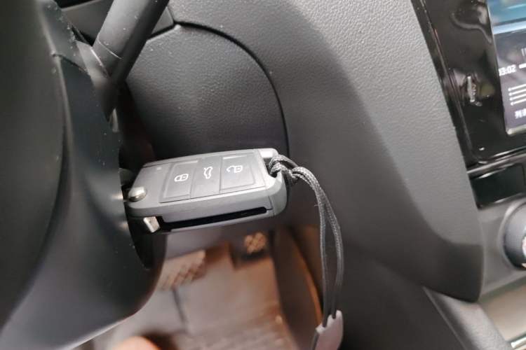 Used Skoda Octavia 2018 1.6L Automatic Luxury Edition Vehicle Key