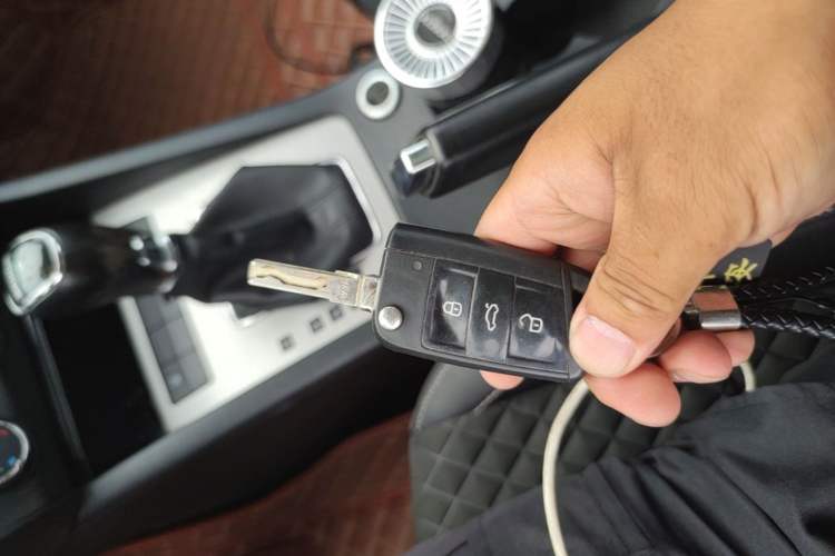 Used Skoda Octavia 2018 1.6L Automatic Luxury Edition Vehicle Key