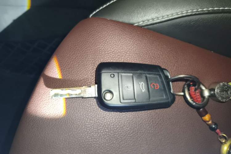 Used Skoda Octavia 2018 Station Wagon TSI280 DSG Luxury Edition Vehicle Key