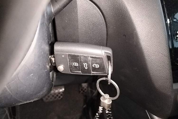 Used Skoda Octavia 2018 1.6L Automatic Luxury Edition Vehicle Key