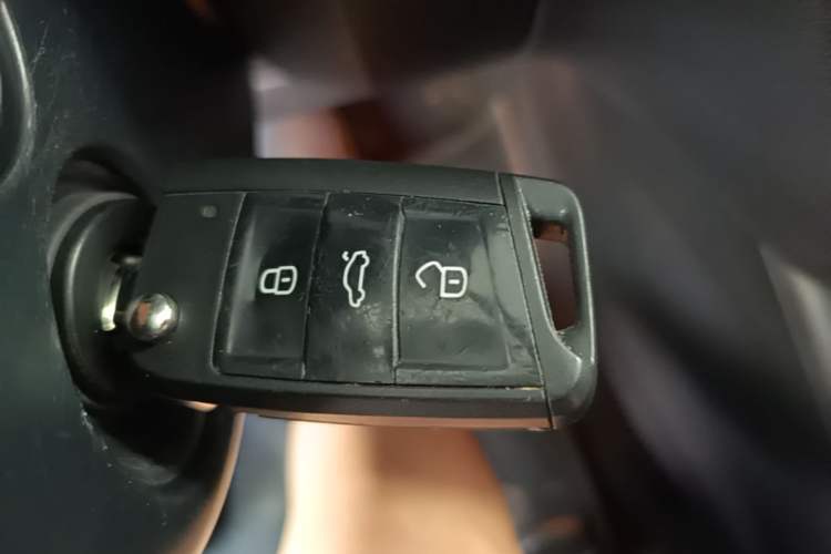 Used Skoda Octavia 2018 Station Wagon TSI280 DSG Luxury Edition Vehicle Key