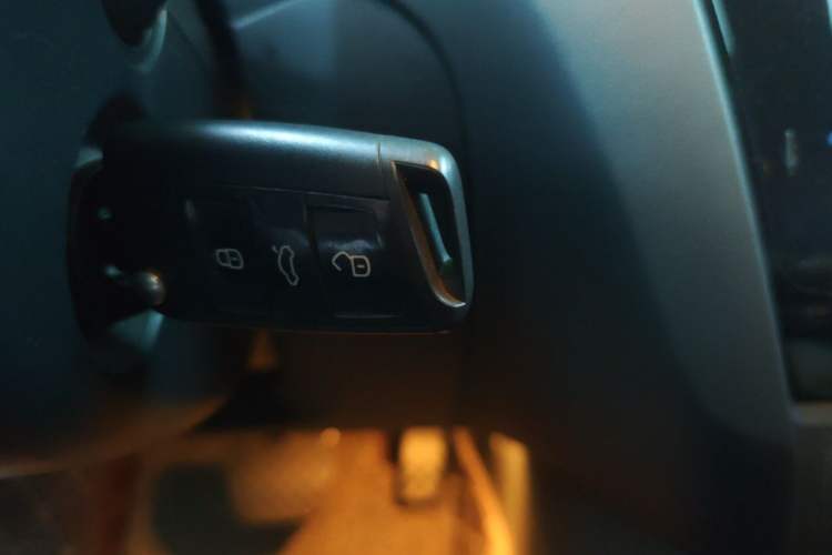Used Skoda Octavia 2018 TSI230 DSG Luxury Edition Vehicle Key
