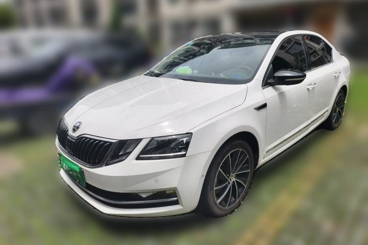 Used Skoda Octavia 2018 TSI280 DSG Flagship Edition Guazi used car, China used car export, Used car for sale, Used  cars, Cheapest cars for sale