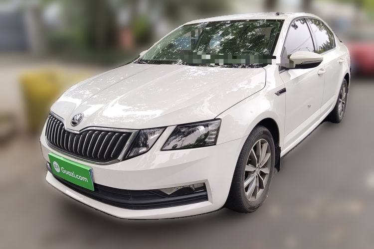Used Skoda Octavia 2018 TSI230 DSG Comfort Edition Guazi used car, China used car export, Used car for sale, Used cars, Cheapest cars for sale