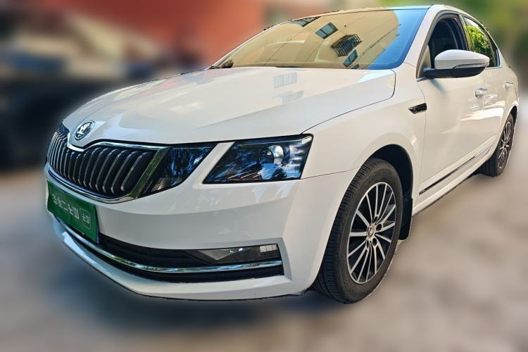 Used Skoda Octavia 2018 TSI230 DSG Luxury Edition Guazi used car, China used car export, Used car for sale, Used  cars, Cheapest cars for sale