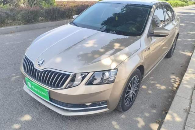 Used Skoda Octavia 2018 1.6L Automatic Luxury Edition