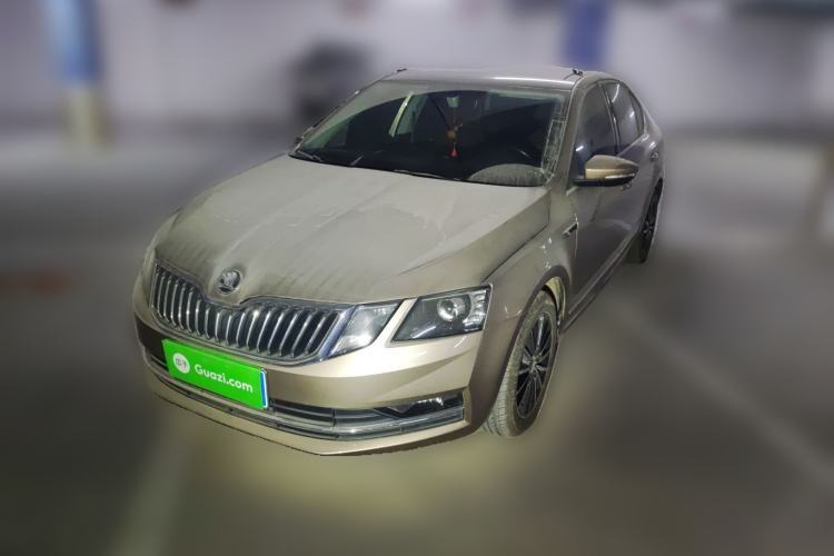 Used Skoda Octavia 2018 TSI230 DSG Luxury Edition Guazi used car, China used car export, Used car for sale, Used  cars, Cheapest cars for sale