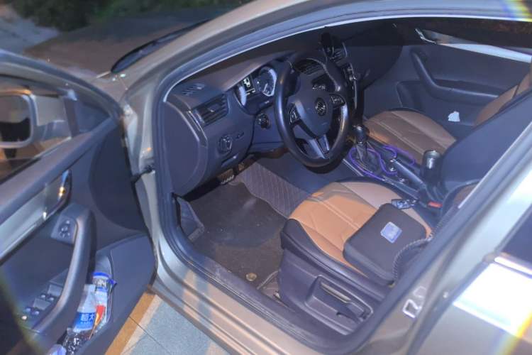 Used Skoda Octavia 2018 1.6L Automatic Luxury Edition Driver Seat
