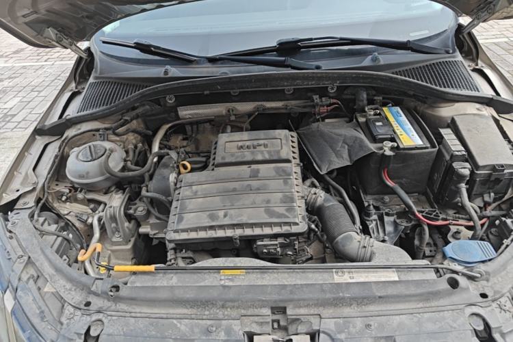 Used Skoda Octavia 2018 1.6L Automatic Luxury Edition Engine Bay