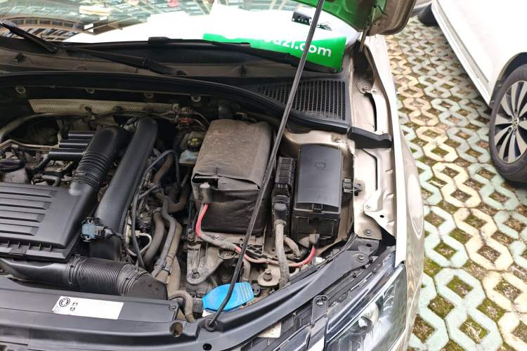 Used Skoda Octavia 2018 TSI230 DSG Comfort Edition Engine Bay Left