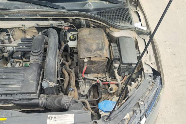 Used Skoda Octavia 2018 TSI230 DSG Luxury Edition Engine Bay Left