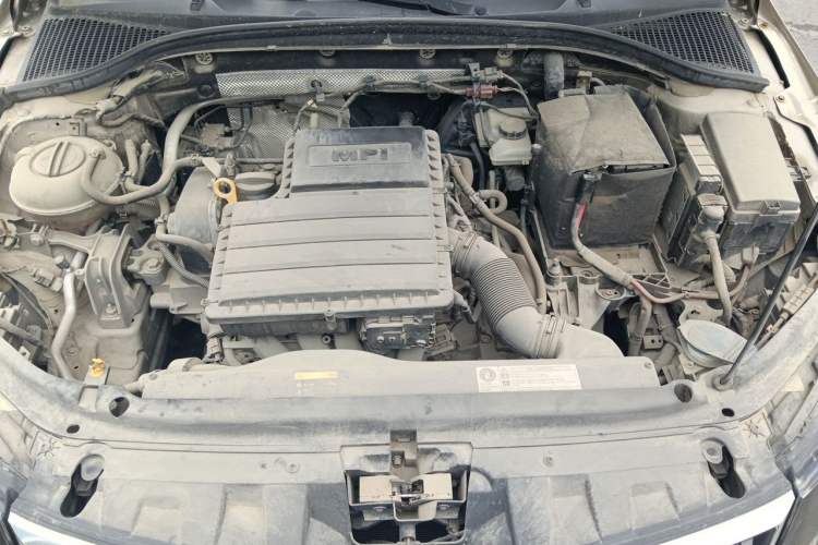 Used Skoda Octavia 2018 1.6L Automatic Comfort Edition Engine Bay
