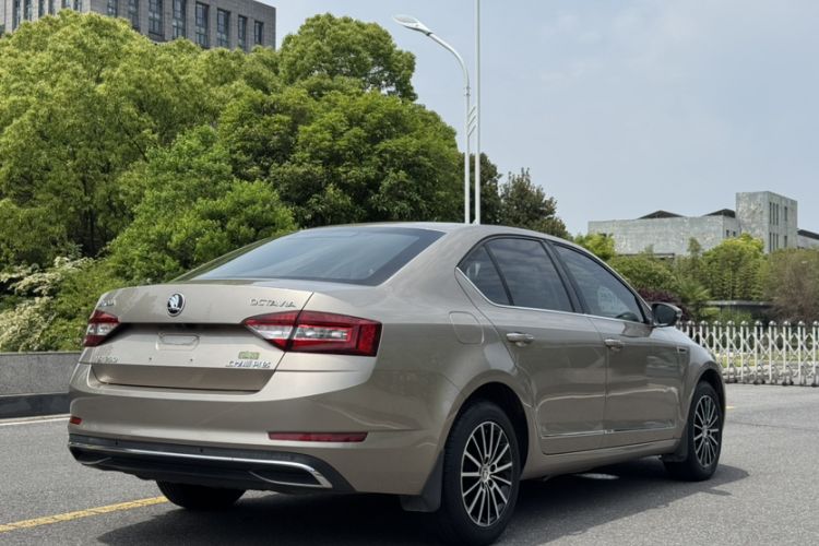 Used Skoda Octavia 2018 TSI230 DSG Luxury Enjoyment Edition Exterior 1