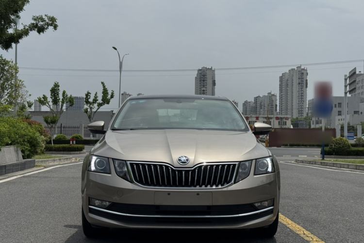 Used Skoda Octavia 2018 TSI230 DSG Luxury Enjoyment Edition Exterior 2