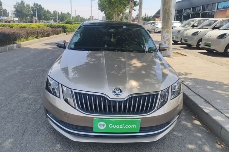 Used Skoda Octavia 2018 1.6L Automatic Luxury Edition Front