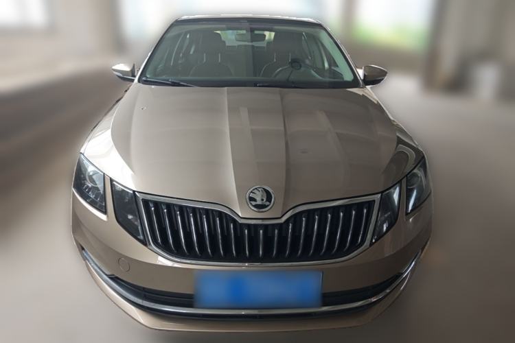 Used Skoda Octavia 2018 1.6L Automatic Luxury Edition Front