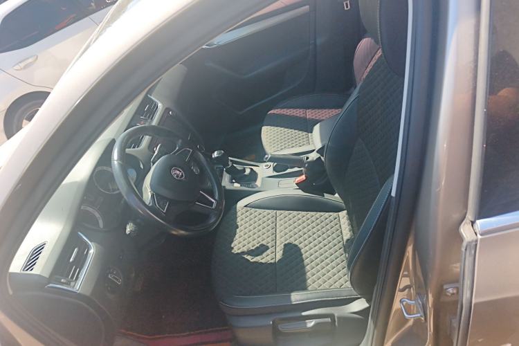 Used Skoda Octavia 2018 TSI230 DSG Luxury Edition Left Front Seat