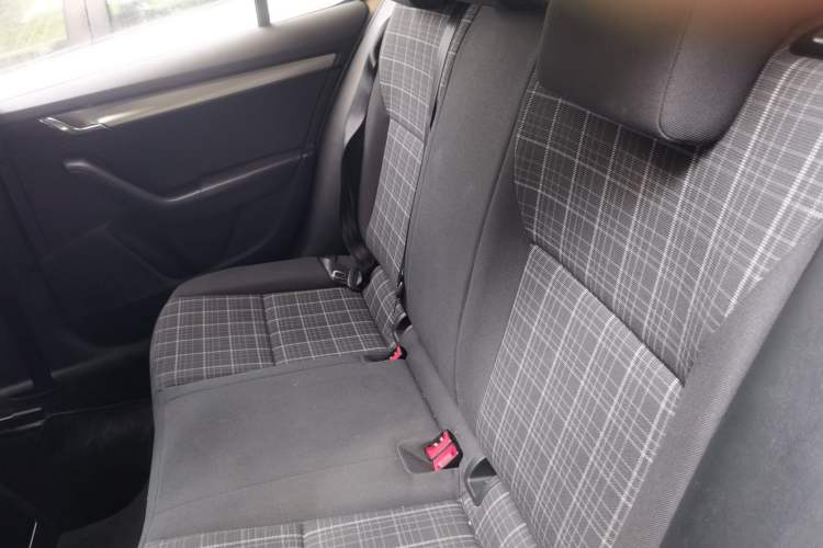 Used Skoda Octavia 2018 1.6L Automatic Comfort Edition Left Rear Seat