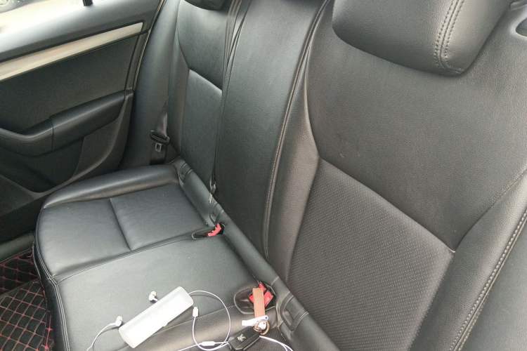 Used Skoda Octavia 2018 1.6L Automatic Comfort Edition Left Rear Seat