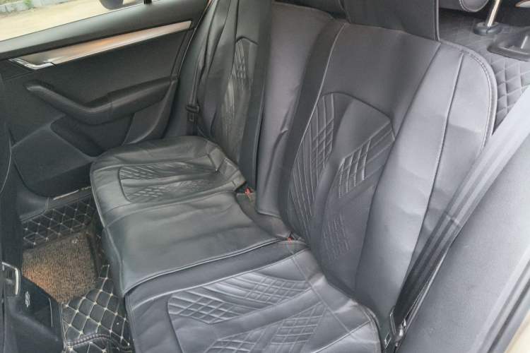 Used Skoda Octavia 2018 TSI230 DSG Luxury Edition Left Rear Seat