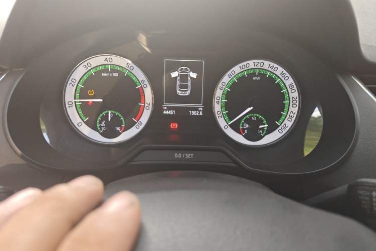 Used Skoda Octavia 2018 TSI280 DSG Luxury Edition Odometer Close Up