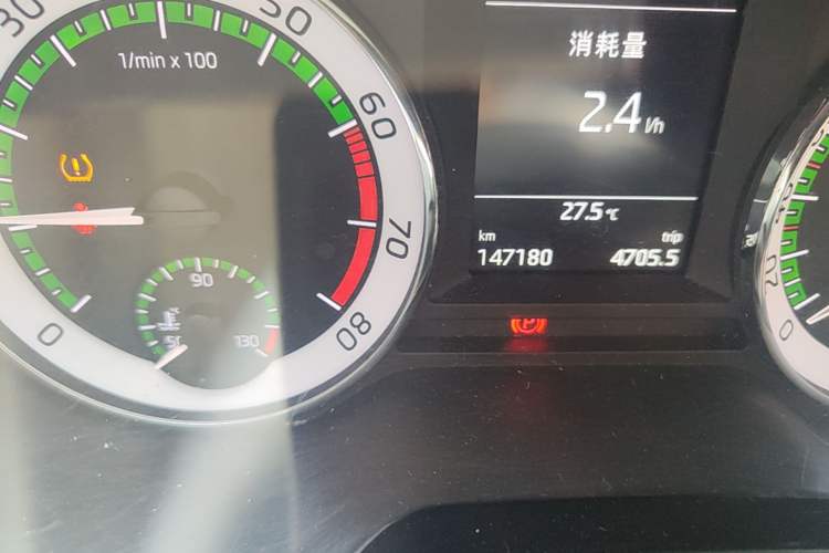 Used Skoda Octavia 2018 TSI230 DSG Luxury Edition Odometer Close Up