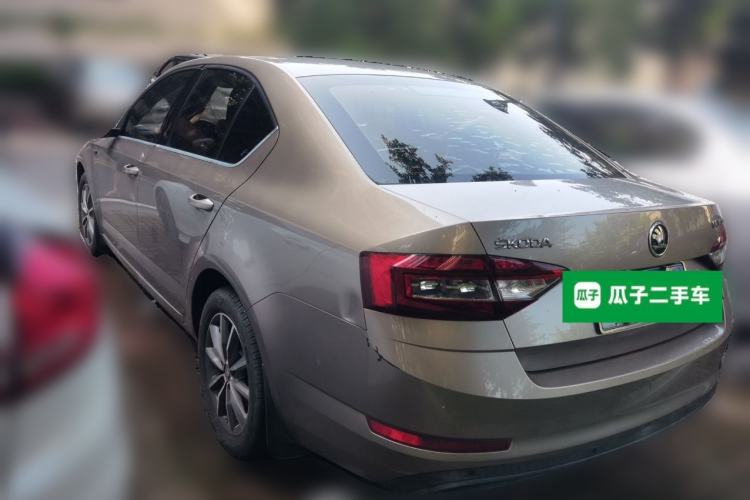 Used Skoda Octavia 2018 1.6L Automatic Comfort Edition Rear Left 45 Deg
