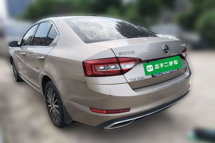Used Skoda Octavia 2018 TSI230 DSG Luxury Edition Rear Left 45 Deg
