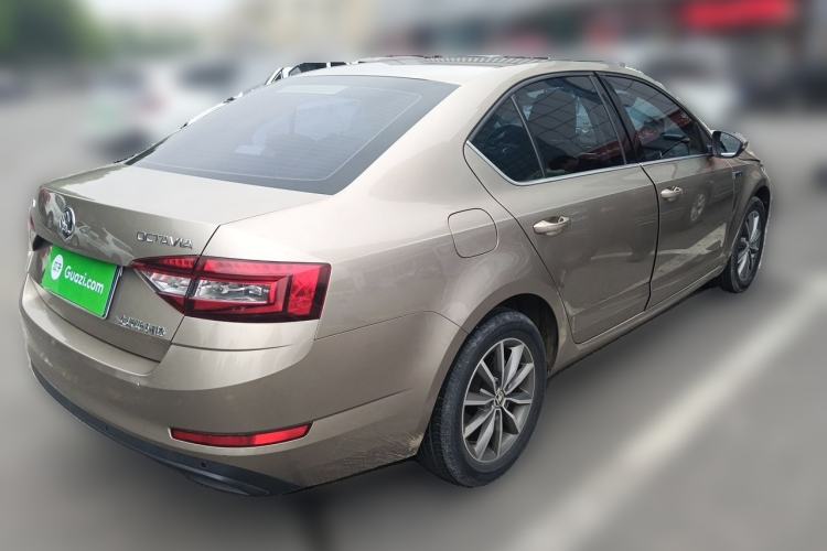 Used Skoda Octavia 2018 1.6L Automatic Comfort Edition Rear Right 45 Deg