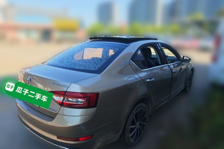 Used Skoda Octavia 2018 TSI280 DSG Luxury Edition Rear Right 45 Deg