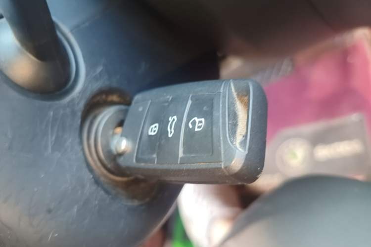 Used Skoda Octavia 2018 1.6L Automatic Luxury Edition Vehicle Key