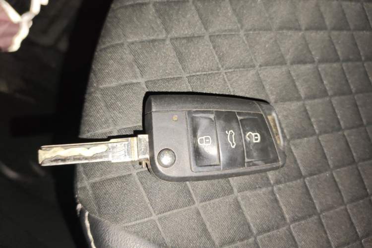 Used Skoda Octavia 2018 1.6L Automatic Luxury Edition Vehicle Key
