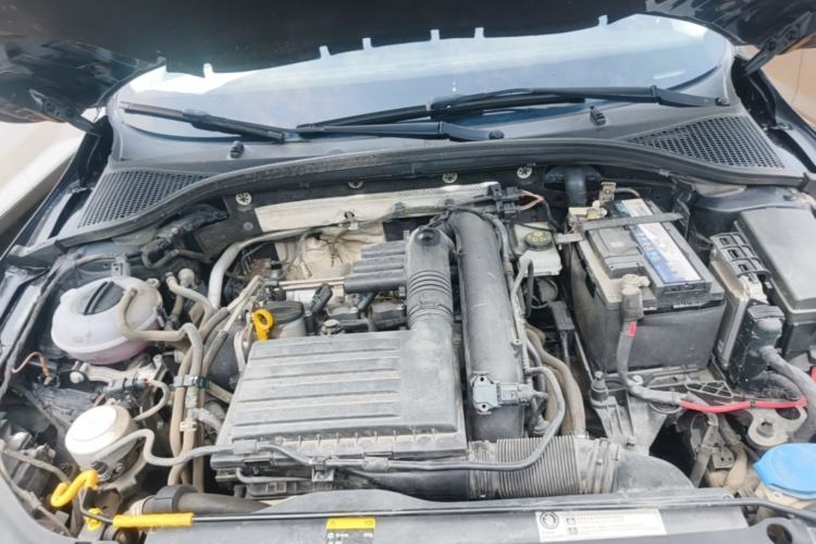 Used Skoda Octavia 2019 TSI230 DSG SmartDrive Luxury Edition China VI Engine Bay