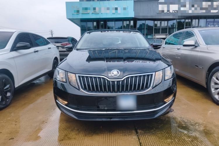 Used Skoda Octavia 2019 TSI230 DSG SmartDrive Luxury Edition China VI Front